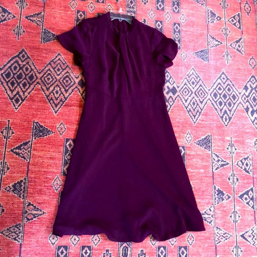 Ann Taylor size 8 floaty burgundy dress, modest lovely